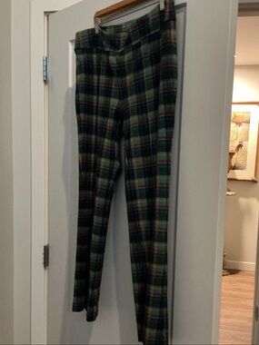 Women's Green Plaid Ankle Pants